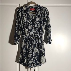 AKIRA blue & white floral dress